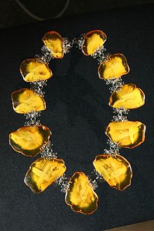 Блог mudder - Necklace_Winter_1982_E_Korbakh_Kaliningrad_Amber_Museum.jpg