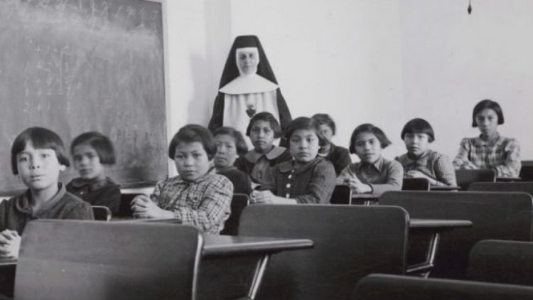 Блог mudder - indian-residential-school.jpg