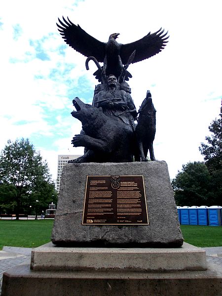 Блог mudder - Canadian_Aboriginal_War_Veterans_Memorial_in_Ottawa.jpg
