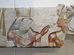 Блог mudder - 240px-Le_roi_Ramsès_parmi_les_dieux_(Louvre,_B_13).jpg