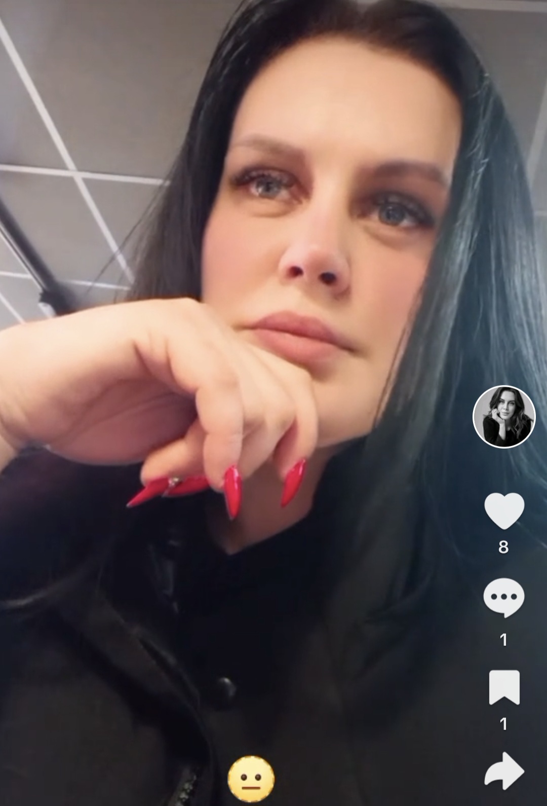 Подарок к 8 марта. Что с ней - Screenshot_20250308_235830_TikTok.jpg