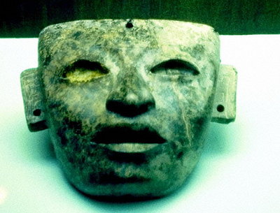 маска  из жадеита Культура Майя.jpg